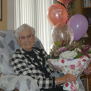 Hommage à une centenaire admirable : Laurette Chouinard
